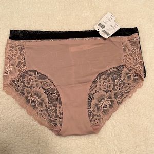 SOMA LACE BACK HIPSTER. SET OF 2 (two)